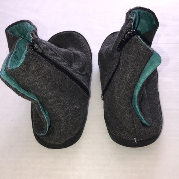 Xhilaration Flannel Boots - Picture 9 of 10